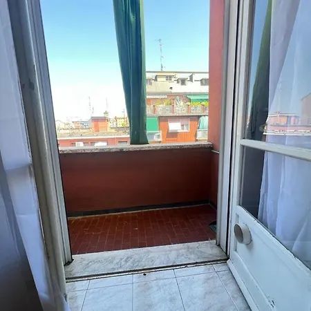 Cozy Flat In Porta Romana Milaan